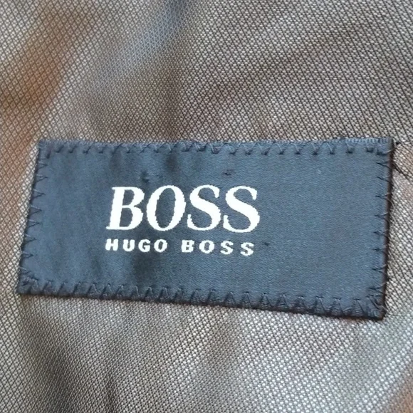 Hugo Boss Black Wool Double Breasted/Peak Lapel Dinner Jacket & Trousers  42R - Picture 6 of 15